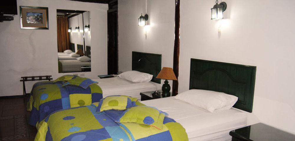 Hotel Fuente De Piedra I Quito Exterior foto
