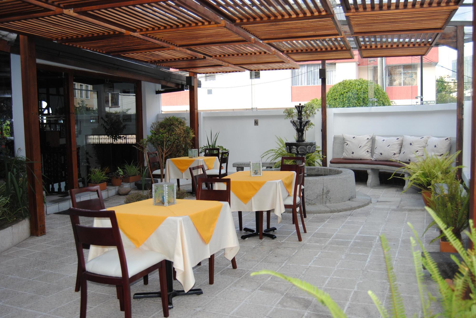 Hotel Fuente De Piedra I Quito Exterior foto